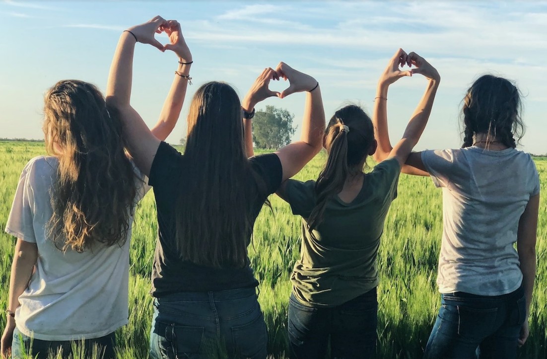 大人数でポーズ