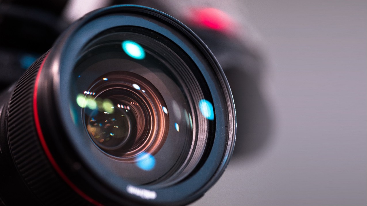 写真の映り込みを消す方法