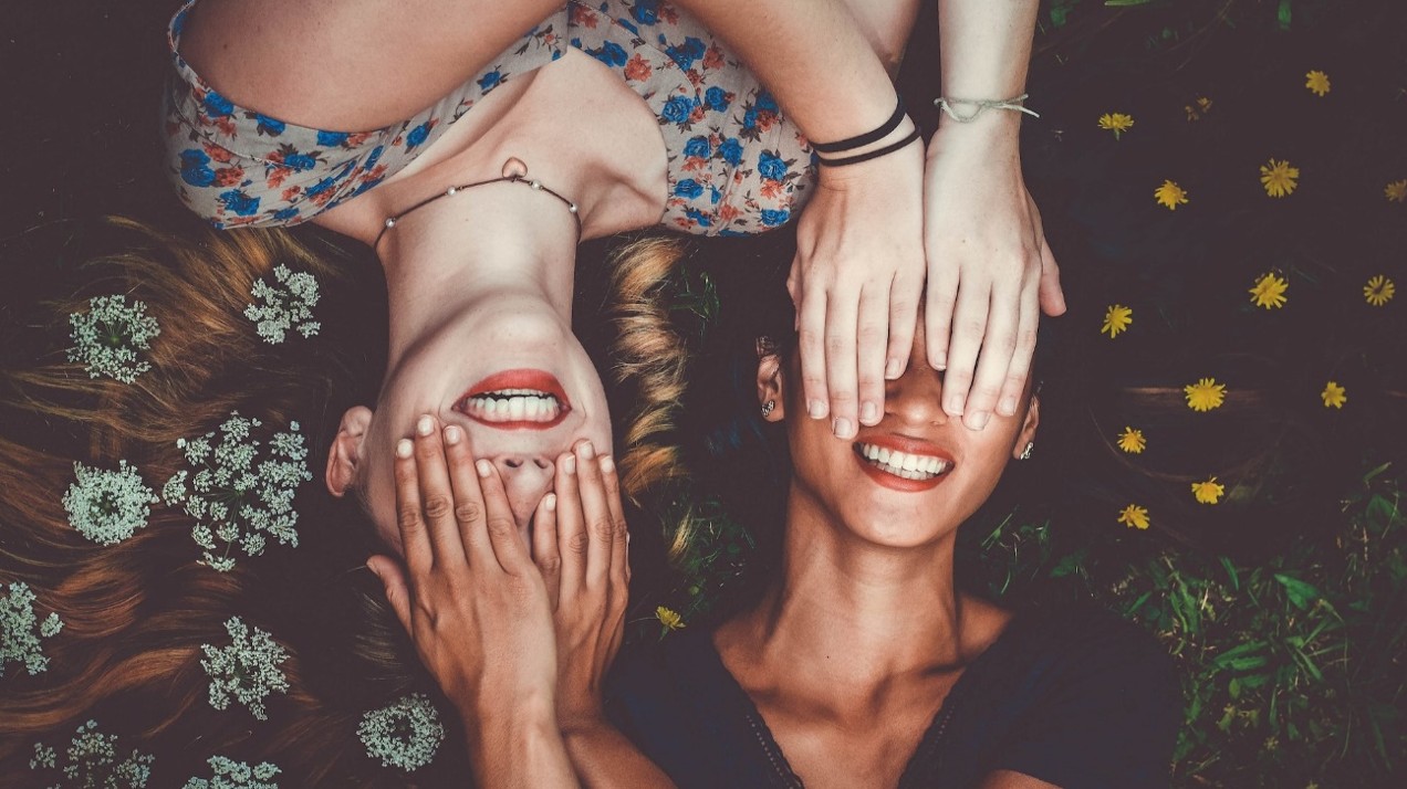 顔交換アプリの魅力とは