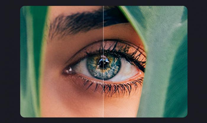 Weibliches Auge mit blauer Pupille vor und nach der Vegrößerung durch Let`s Enhance